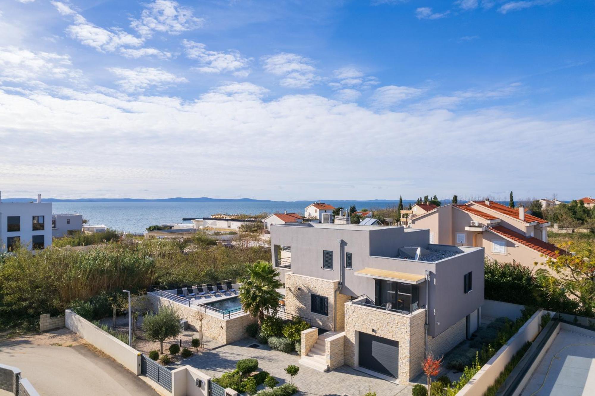 Villa Roca With Heated Pool And Sauna Privlaka  Exterior photo