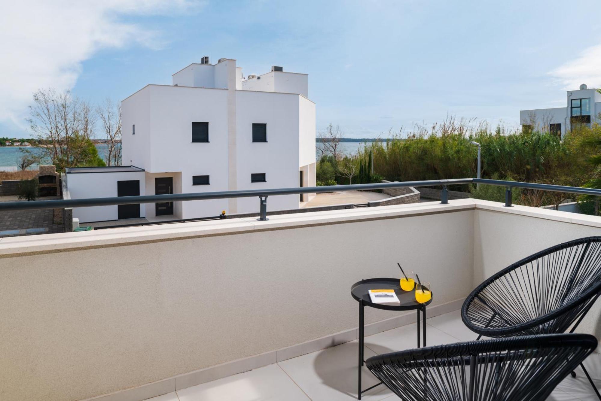 Villa Roca With Heated Pool And Sauna Privlaka  Exterior photo