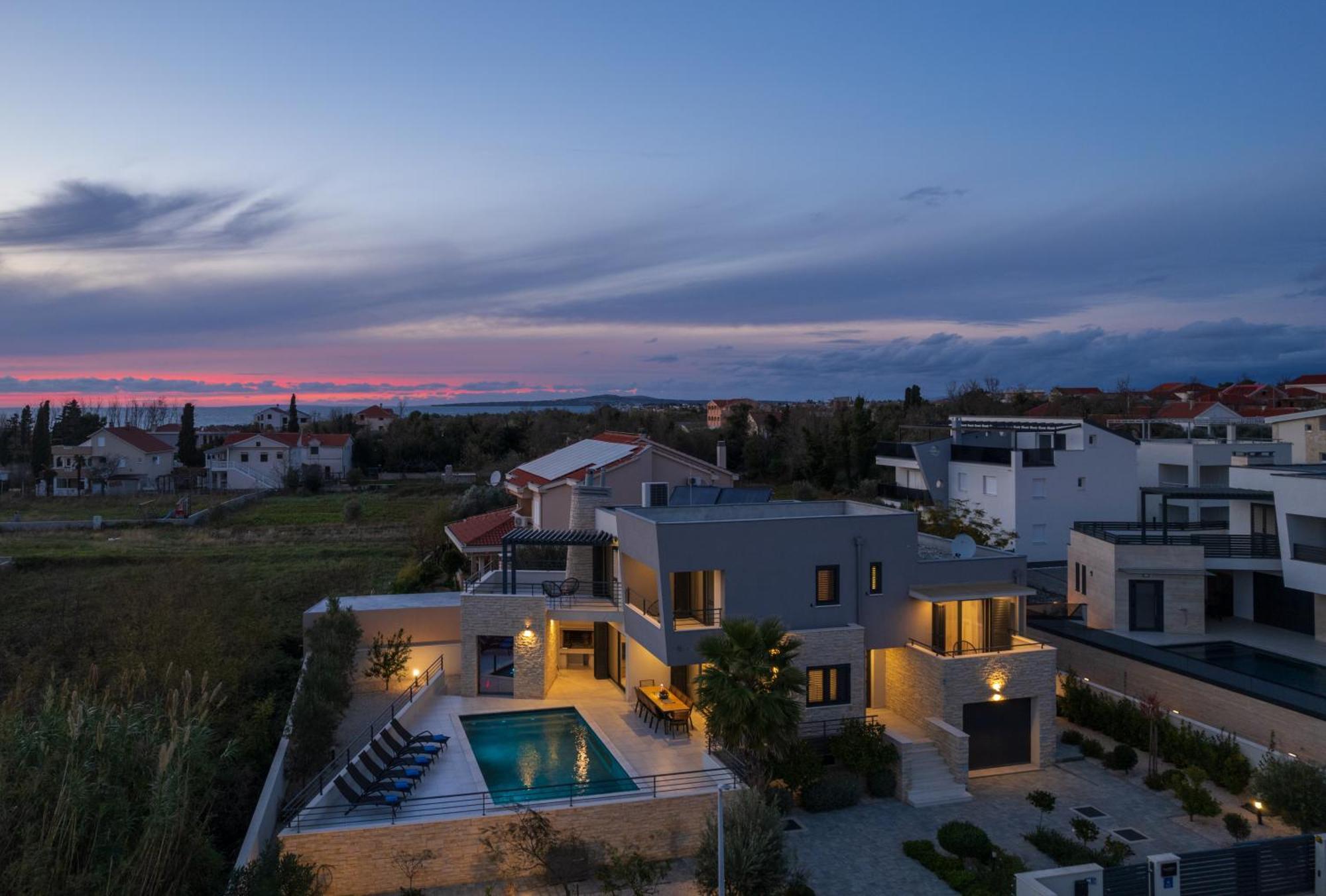 Villa Roca With Heated Pool And Sauna Privlaka  Exterior photo